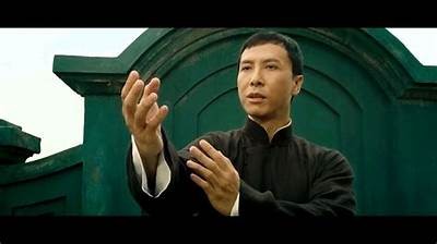 国产武打视频大全：精彩火爆动作集锦与演员精彩表现！