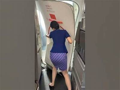 国产飞机开舱全过程视频：带你领略航空科技的魅力