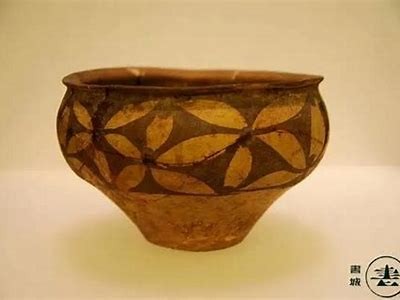 探讨陶瓷艺术中的色彩表现与技法创新，提升传统工艺的现代魅力