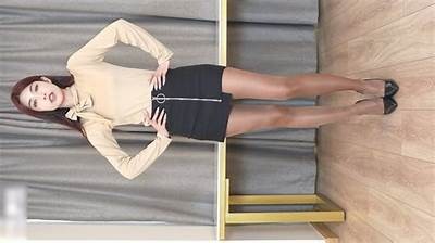 优雅时尚：专业美女模特精彩视频集锦，尽显风采与魅力！