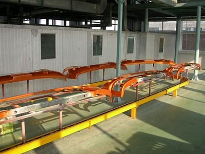国产汽车喷涂全过程记录：精湛工艺与高效流程揭秘