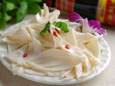 纯正国产牛黄喉制作过程揭秘，鲜美口感不容错过！