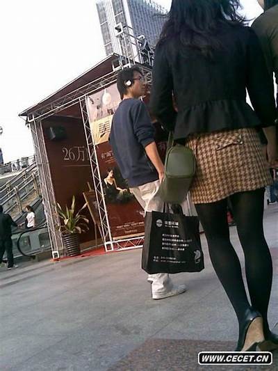 街拍美腿合集：尽显国产美女时尚魅力，精彩瞬间不容错过