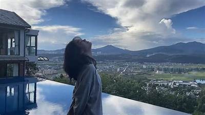 魅力熟女：多毛小姐姐的精彩视频分享