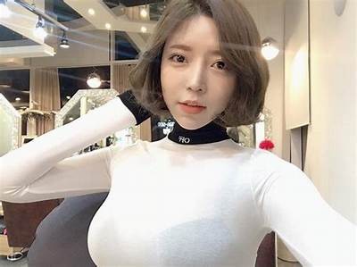 高清巨乳国产手机在线视频分享，免费观看精彩内容