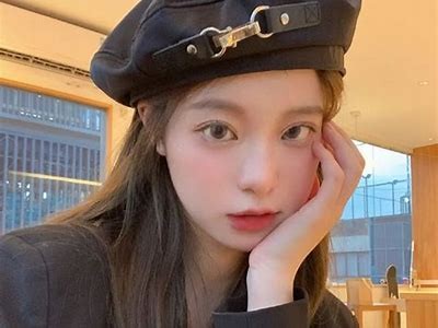 全新国产美女主播视频二区，魅力四射精彩不断