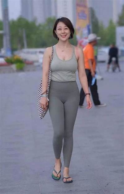 国产户外活动视频：熟女分享精彩瞬间，尽享自然之美！