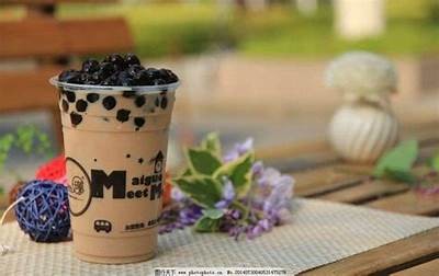 自制透明奶茶全攻略：简单步骤教你轻松享受美味饮品！